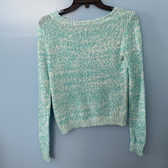 Teal and white crocheted long sleeved XS top - Picture 3 of 3